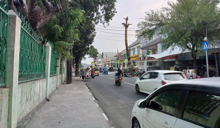 Ruko Sedang Renovasi di Tebet Barat Strategis Jalan Utama 10.2023 2