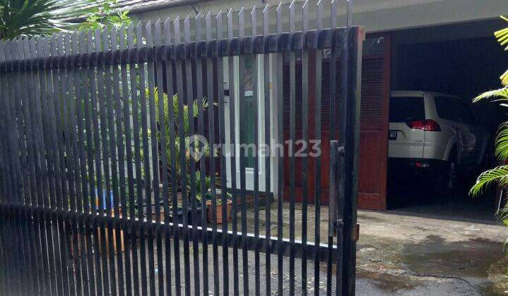 Rumah Di Kebayoran Baru 420 m² 6 Kamar SHM 10.23 1