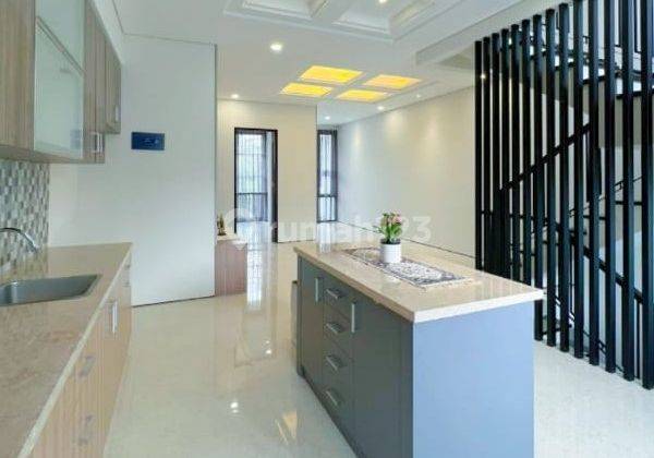 Nice House Gress At Gandaria 3lt Shm Lt 127m² Lb 280m² 10.2023 2