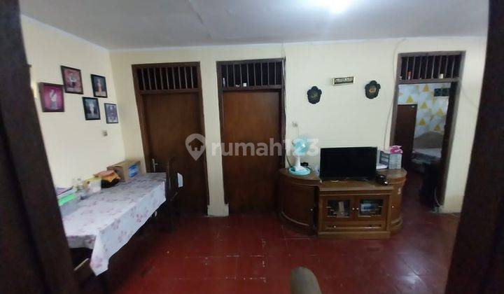 Rumah Bagus SHM di Jalan Merpati, Jakarta Selatan 01.24 2