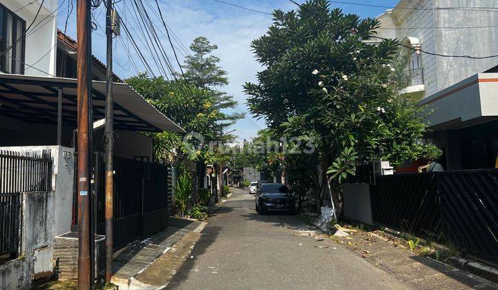 Rumah Bagus Semi Furnish With Kolam Renang Pondok Indah 03.24 2