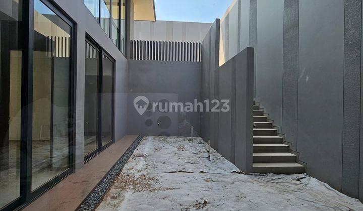 Rumah 2 Lantai Navapark, Bsd 5kt 600 Juta 03.24 2