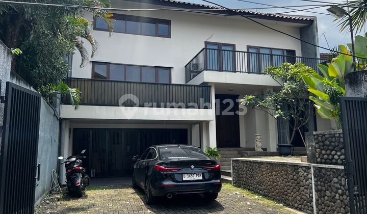 Single House in Kemang Selatan, 4 Bedrooms, 4 Bathrooms, Land Area 460m², Building Area 450m², 4.24