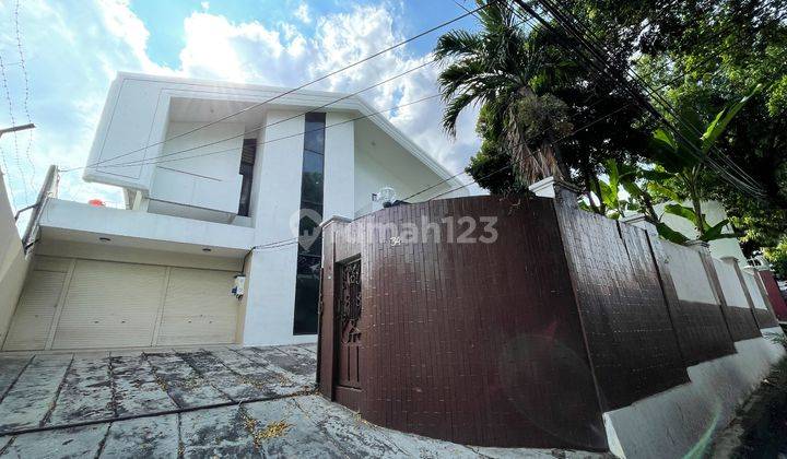 Rent House At Bangka Type 2 Lt Luas 738m² Lb 950m² 4br 4bt 5.24 2