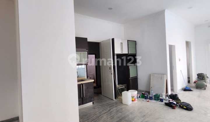 DiJual Rumah Mewah Kemang Renovasi Jakarta Selatan 5KT/4KM/ 09.25 2