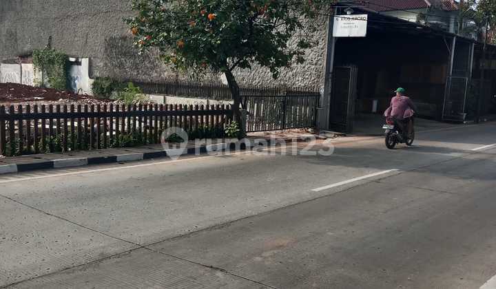 For Sale Land Along Main Road Area:3,230 SHM Petukangan // 07.25