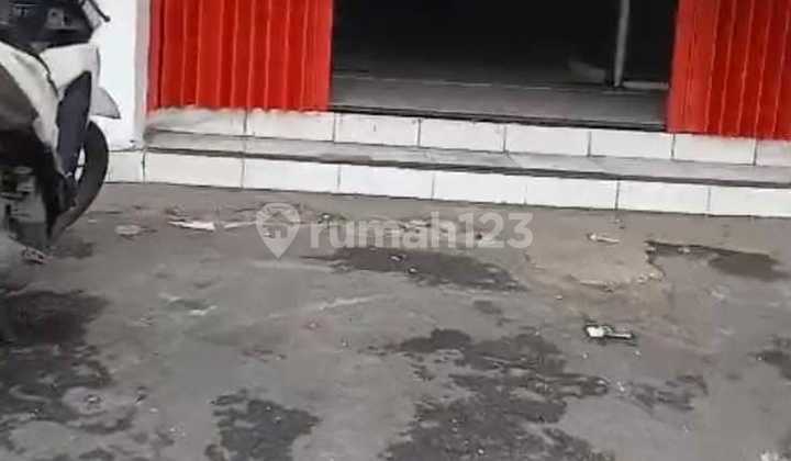 For Rent: Strategic shop house, former Alfamart location, Jl. Dewisartika//Dmn.nl.25 For Rent: Strategic shop house, former Alfamart location, Jl. Dewisartika//Dmn.nl.25