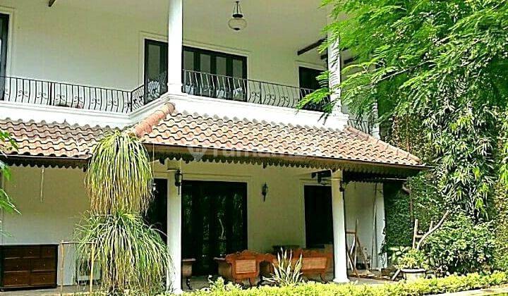 Disewakan Rumah Mewah 2 Lantai Di Senopati Rp990jt thn 01.25  1