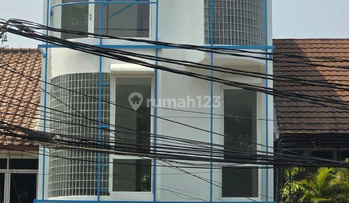 Dikontrakan Rumah 3 Lantai Bagus Di Kebayoran Baru Idr 550 12.24 1