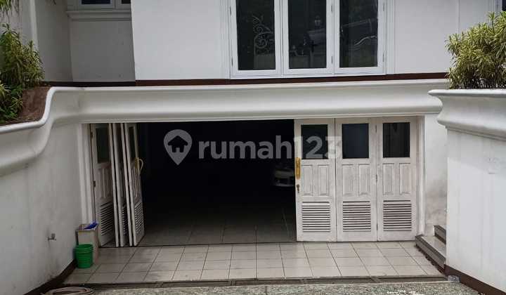 For Rent Rumah 2 Lantai Lt 688 Lb 758 6 Kt 7 Km SHM 02.24 2