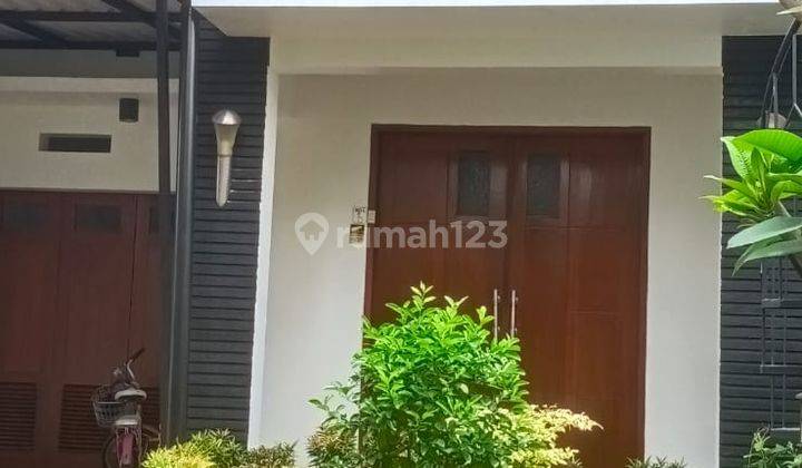 For Rent Rumah Town House Lt 130 Lb 120 4 Kt 3 Km SHM  2