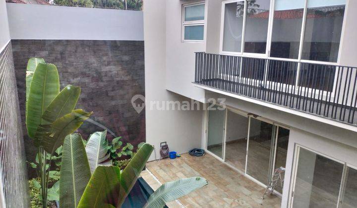 Rent House At Pd Indah 2 Lt 4 Br 4 Bath lt 350m² Lb 400m² 8.24 1