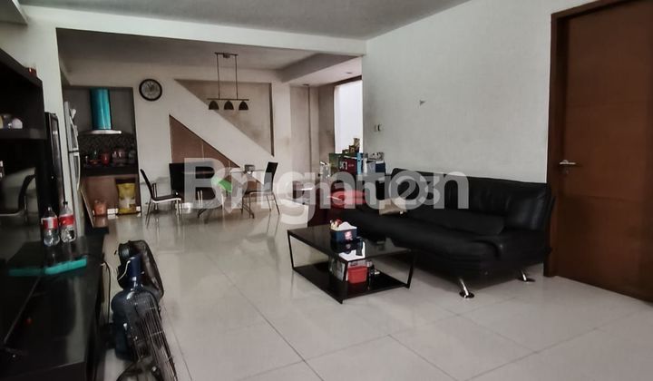 Rumah Rapi & Siap Huni Di Prima Indah, Jelambar, Bangunan 2 Lantai. Turun Hargai Rumah Rapi & Siap Huni Di Prima Indah, Jelambar, Bangunan 2 Lantai. Turun Hargai