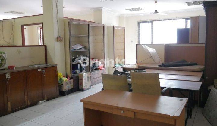 GEDUNG KANTOR DI OTISTA, BANGUNAN 4 LANTAI 2