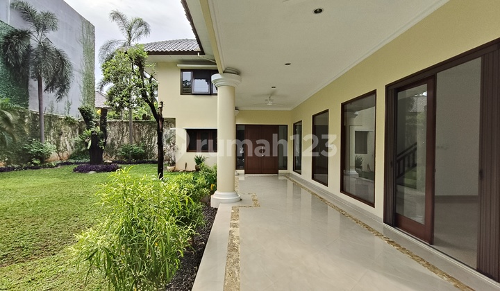 Luxury 2-Story House in Pejaten Nice House in Pejaten 2