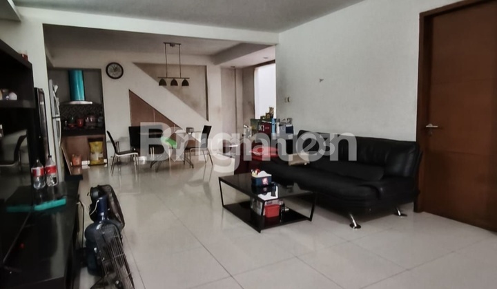 Nice & Flood-Free House in Jelambar. 2-Storey Building