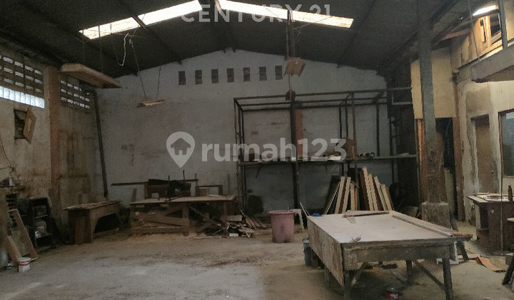 Warehouse for Rent at Pasteur Wing Near Toll Entrance