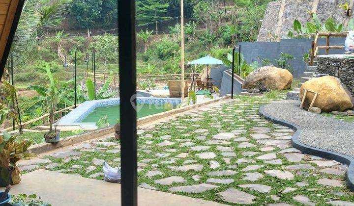 Murah Villa Kekinian Dengan Kolam Renang Dan Mata Air 2