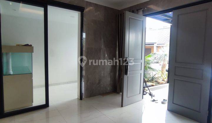 Dijual Rumah Mewah Suvarna Sutera Siap Huni 1
