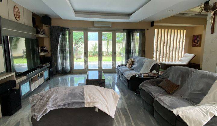 Sale!!BU Rumah Furnished 2 Lantai Lantai Marmer & Private Pool  Di Bsd 2