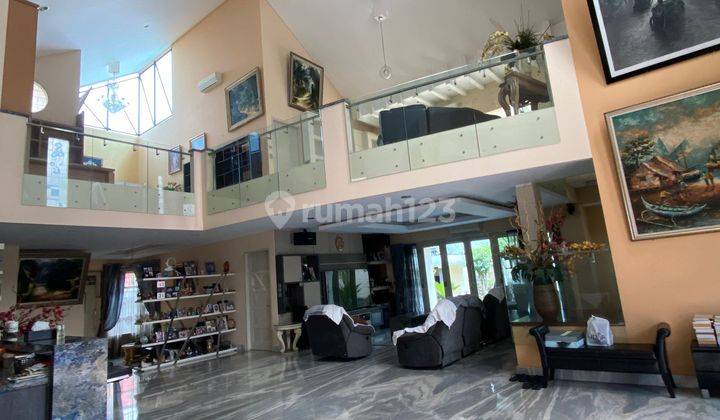 Sale!!BU Rumah Furnished 2 Lantai Lantai Marmer & Private Pool  Di Bsd 1