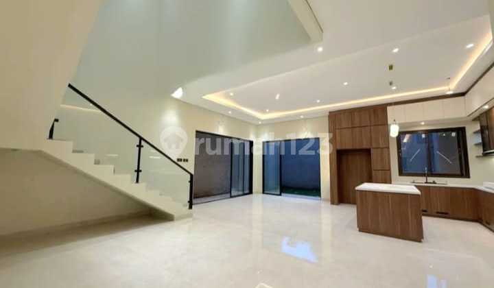 Rumah Siap Huni Luas 306 M2 di Kebayoran Residance Bintaro