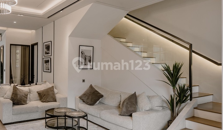 3-Storey Ready-to-Occupy House in Greenwich BSD 3-Storey Ready-to-Occupy House in Greenwich BSD