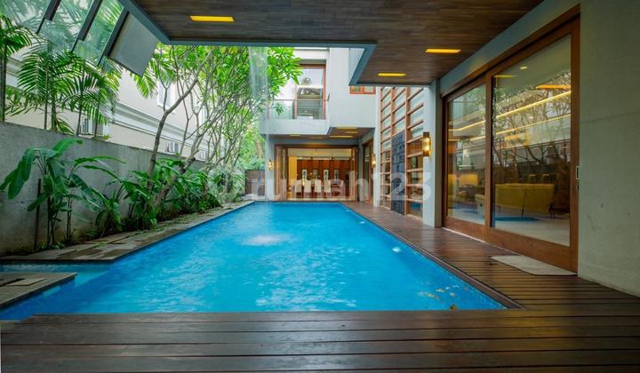 Rumah Mewah 3lt Di Taman Golf Lippo Karawaci