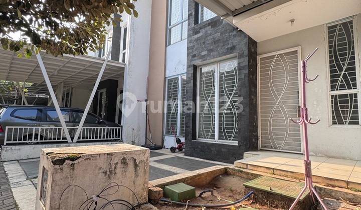 Rumah Lingkungan Asri 10 Menit Ke Living World Alam Sutera 2