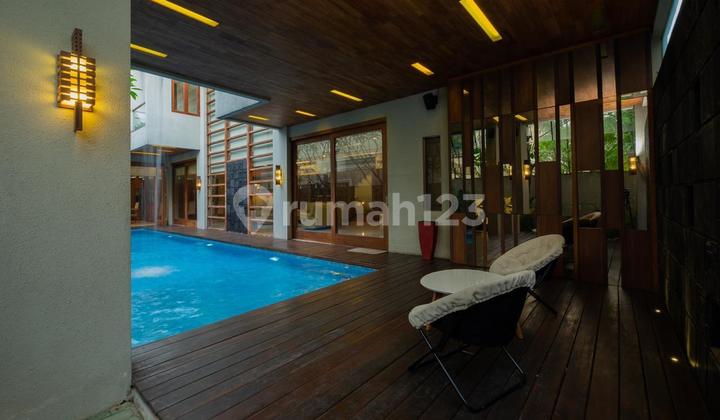 Disewakan Rumah Mewah 3lt Taman Golf di Lippo Karawaci 2