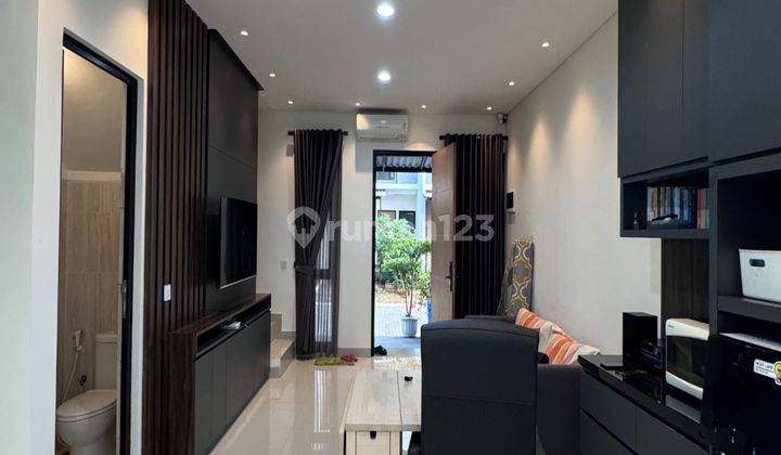 Rumah 3 Lantai Semi Furnished Siap Huni  di Provence Suites, BSD 1