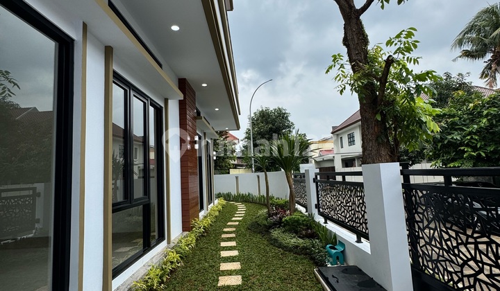 Brand New Rumah Bangunan Mandiri di BSD 2