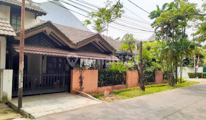 Rumah Lama Terawat di Sektor 1 Bintaro Jakarta Selatan 2