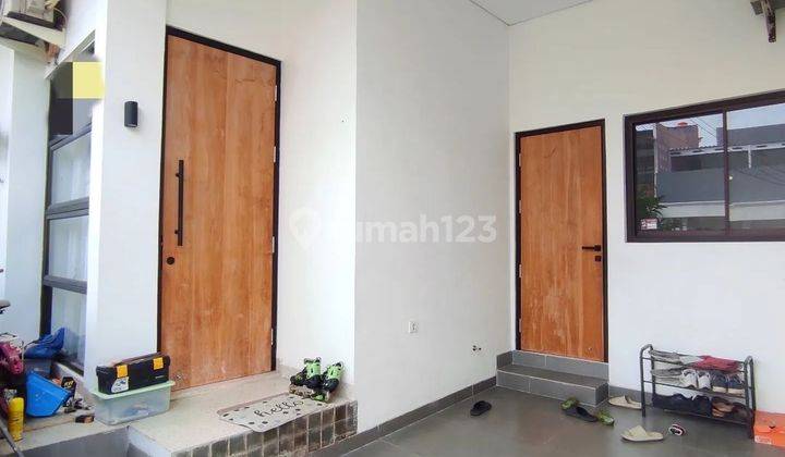 Rumah Bagus 2 Lantai Shm Di Graha Raya Bintaro  2