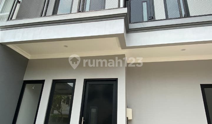 Rumah Bagus Minimalis 2 Lantai di BSD Kencana Loka 2