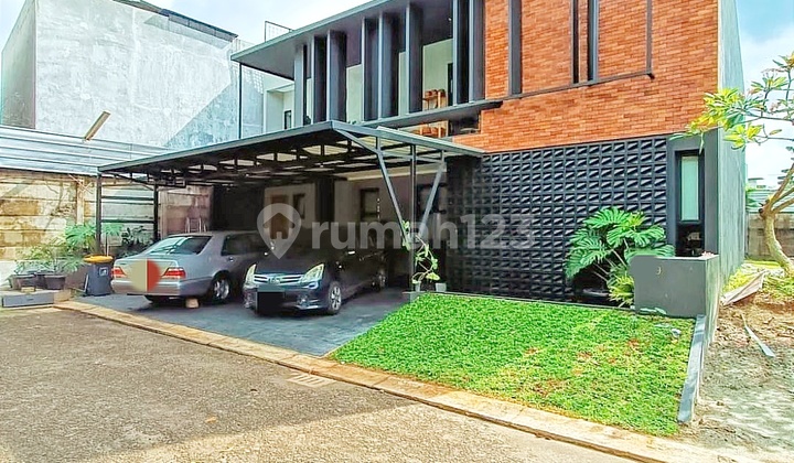 Rumah Bagus Modern Industrial 2 Lantai SHM di Emerald Bintaro