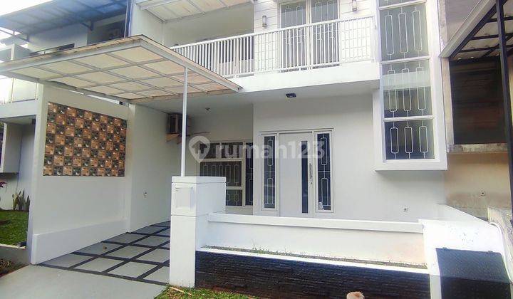 Rumah Bagus 2 Lantai SHM di Emerald Bintaro  1