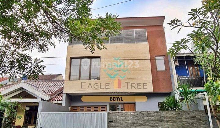 Rumah Bagus 2 Lantai Siap Huni SHM Di Pondok Indah  1