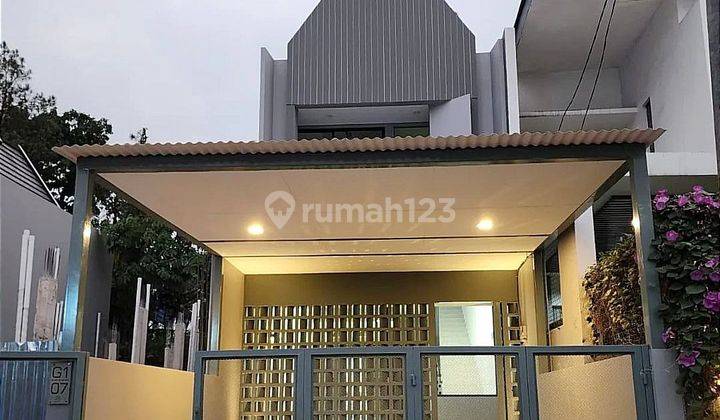 Rumah Bagus Minimalis 2 Lantai SHM Timur Laut Di BSD City 1