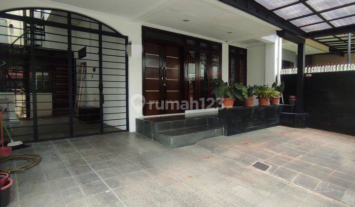 Rumah Bagus 2 Lantai Siap Huni Strategis SHM Di Pondok Indah 1