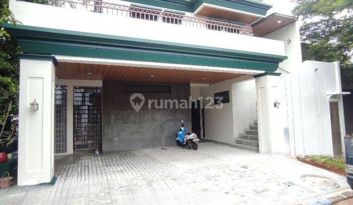 Rumah Bagus Modern Minimalis 3 Lantai Di Icon BSD City  1