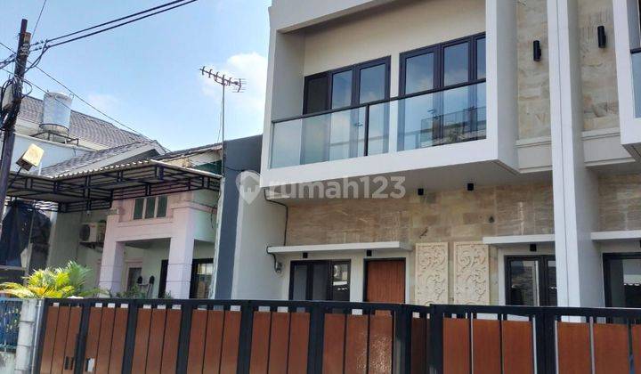 Rumah Bagus 2 Lantai Minimalis Di BSD Kencana Loka 1