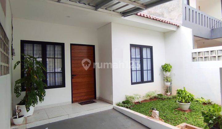 Rumah Bagus 2 Lantai Minimalis Furnished Di Graha Raya Bintaro  1