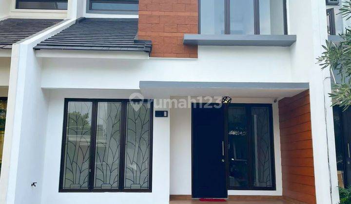 Rumah Bagus 2 Lantai SHM Selatan Di Graha Raya Bintaro  2