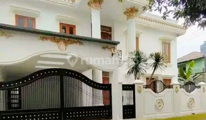 Rumah Murah Mewah Luas Ada Kolam Renang di Bsd City