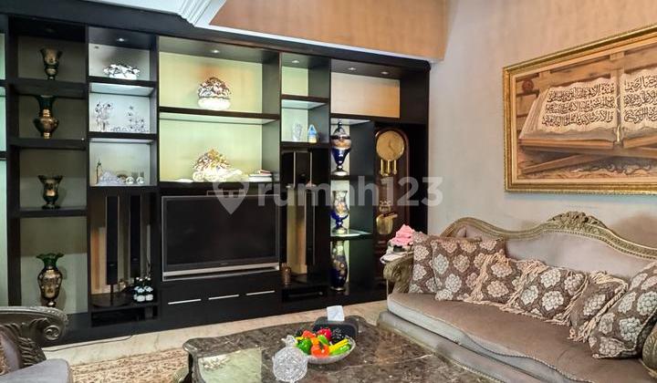 Rumah Murah Hook 2 Lantai Kolam Renang Di Puspitaloka Bsd City