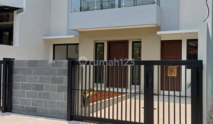 Rumah Bagus Minimalis 2 Lantai Di Sektor 9 Bintaro Jaya  1