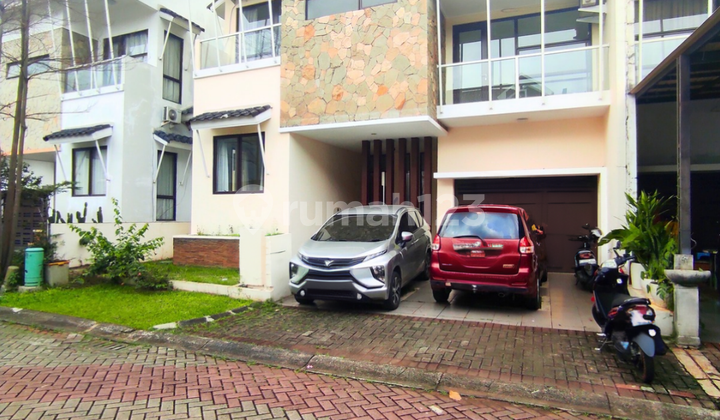 Beautiful Minimalist House Ready to Occupy in Kebayoran Bintaro Jaya 2