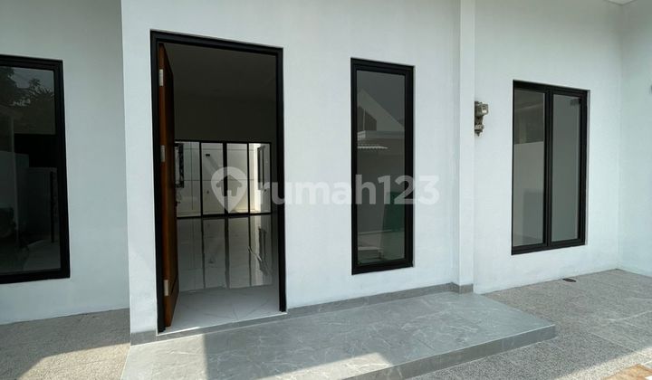 Rumah Bagus Minimalis 2 Lantai di Kencana Loka Bsd City 2