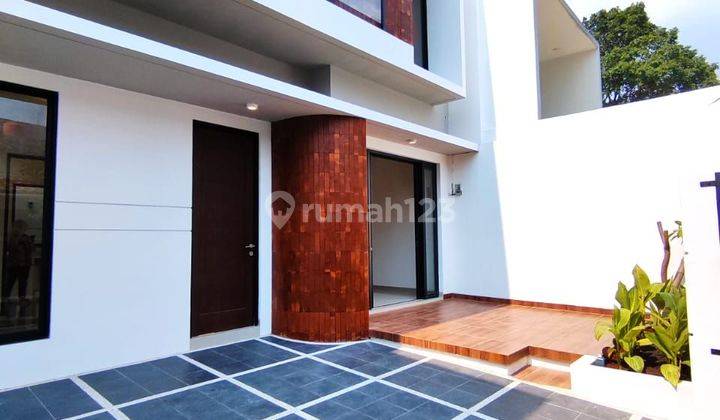 Rumah Bagus Minimalis 2 Lantai Shm Di Graha Raya Bintaro  2